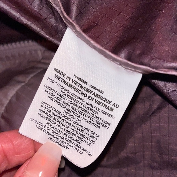 Nike Lavender Ventilated Reflective Running Jacket - Picture 12 of 13